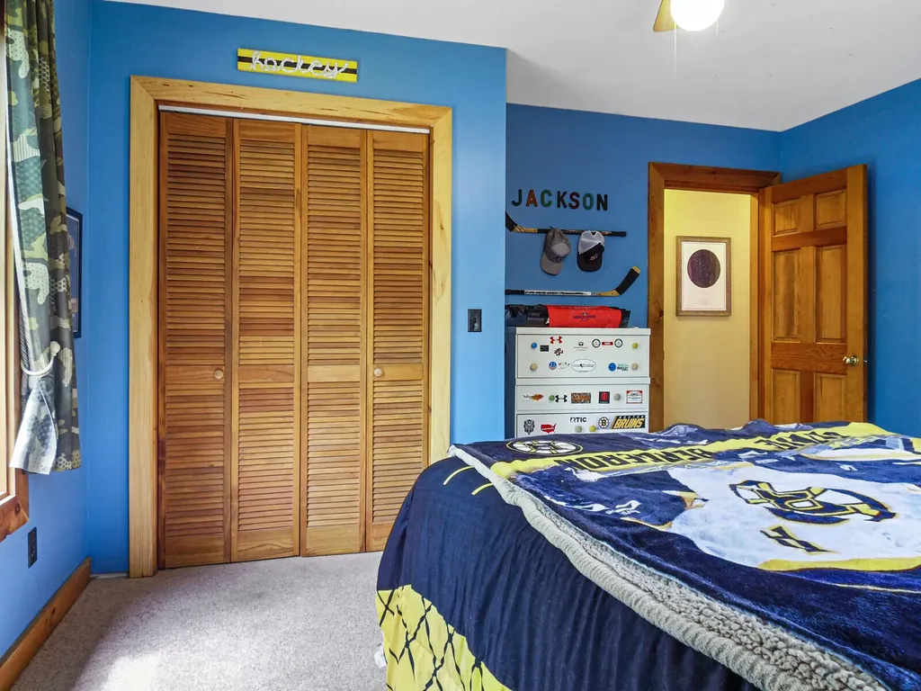 222 Neck Road West Gardiner ME 04345