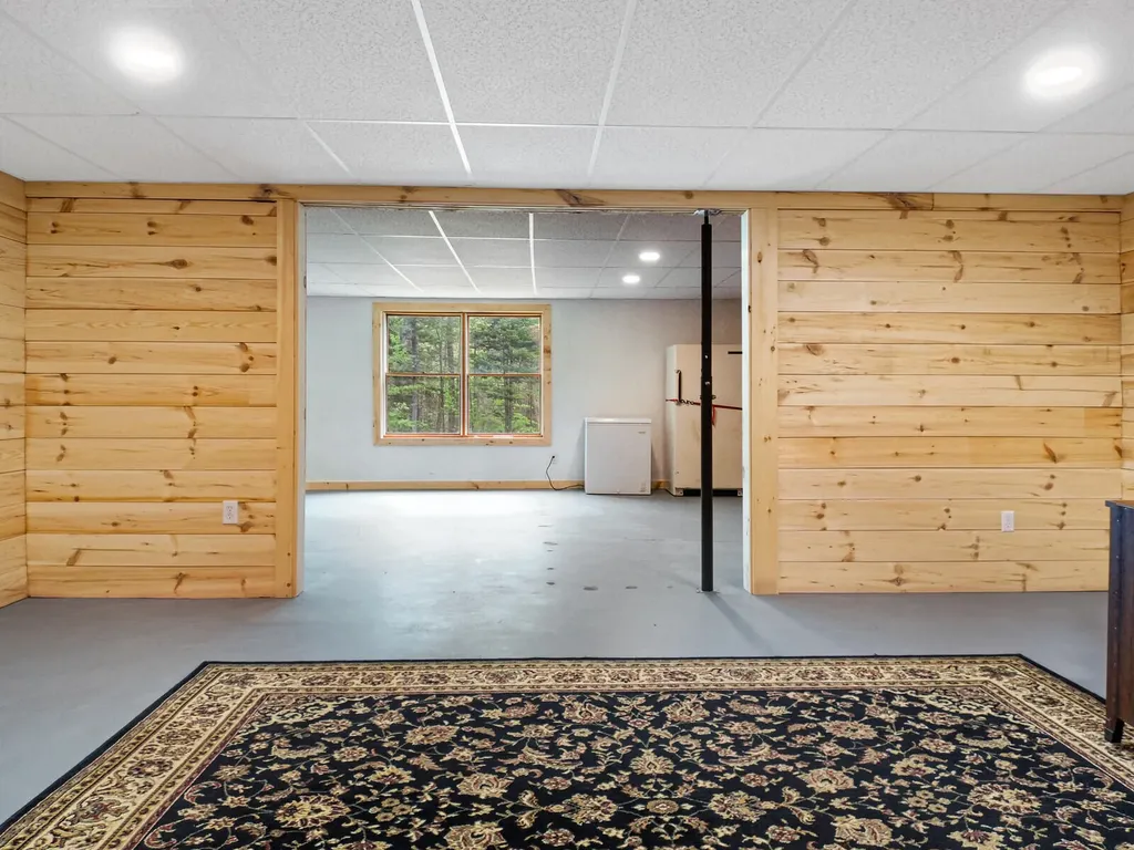 222 Neck Road West Gardiner ME 04345