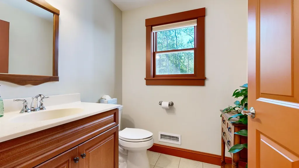 19 New Adams Road Kennebunkport ME 04046