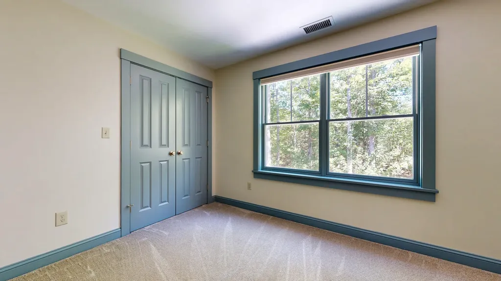 19 New Adams Road Kennebunkport ME 04046