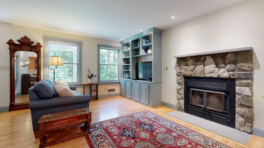 19 New Adams Road Kennebunkport ME 04046