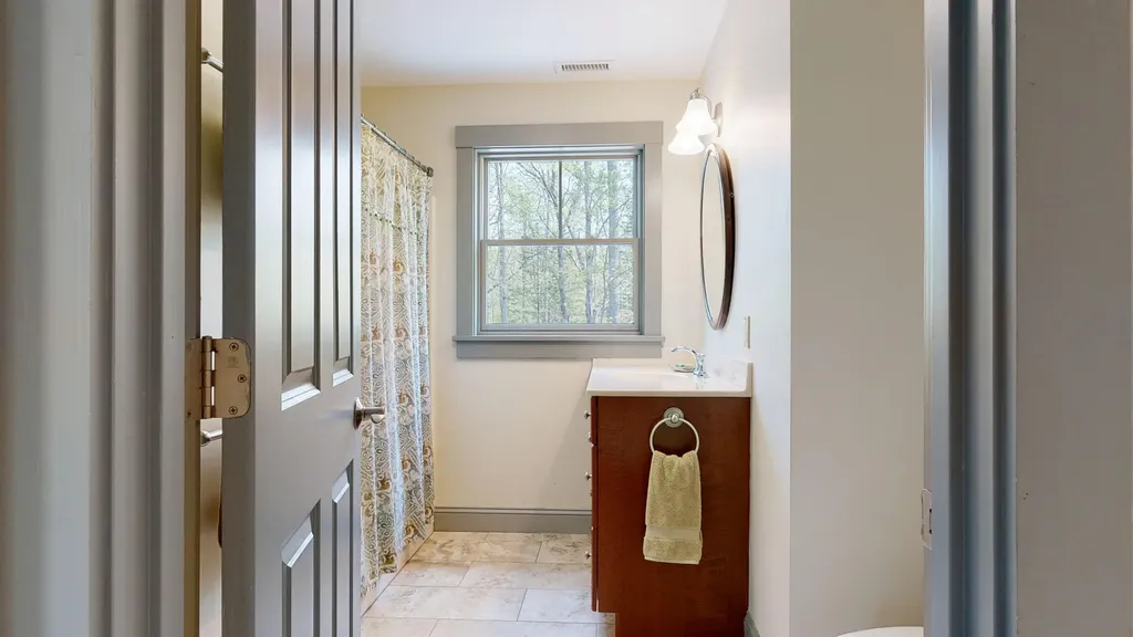19 New Adams Road Kennebunkport ME 04046