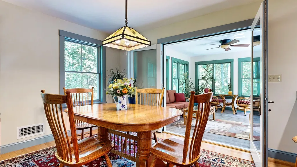 19 New Adams Road Kennebunkport ME 04046