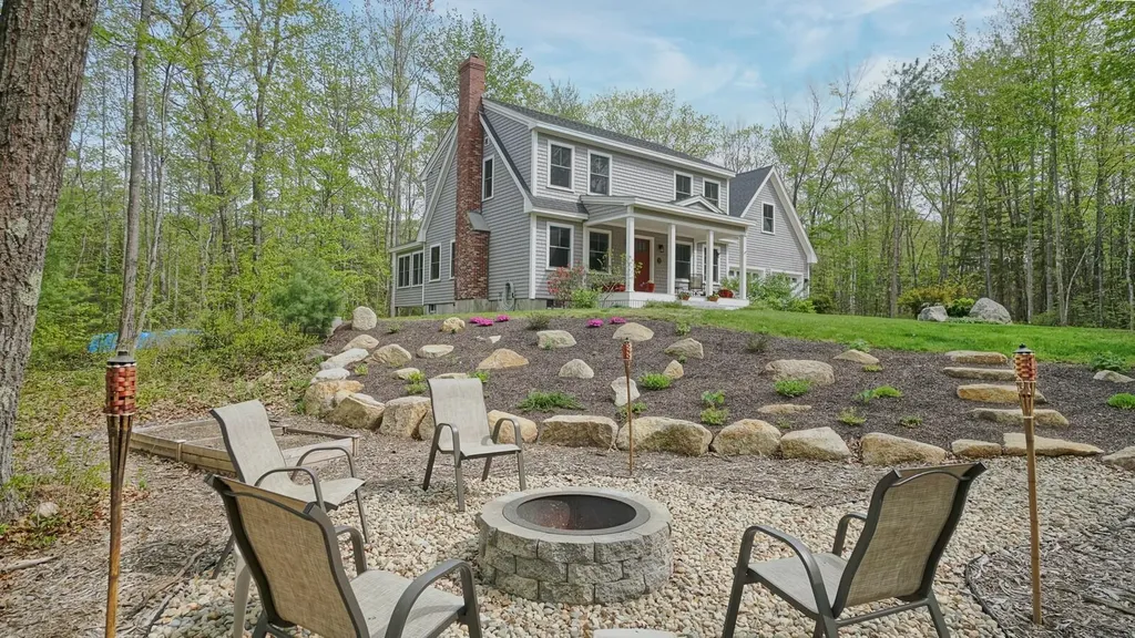19 New Adams Road Kennebunkport ME 04046