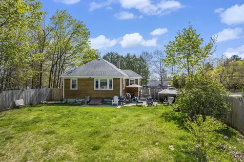 872 Riverside Street Portland ME 04103