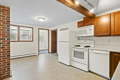 872 Riverside Street Portland ME 04103