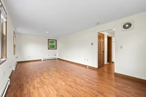 872 Riverside Street Portland ME 04103