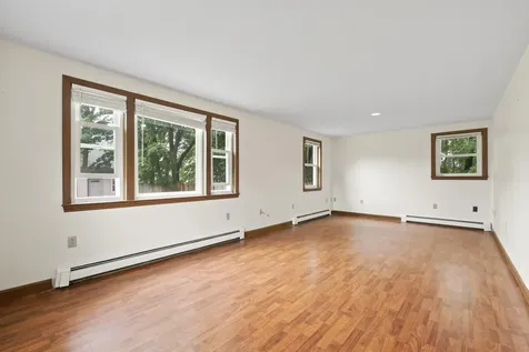 872 Riverside Street Portland ME 04103