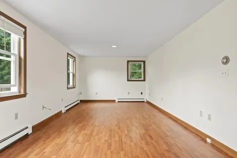 872 Riverside Street Portland ME 04103