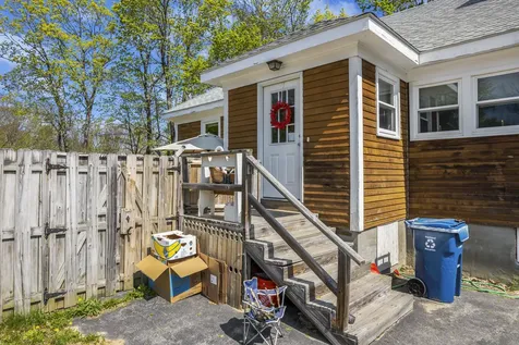 872 Riverside Street Portland ME 04103
