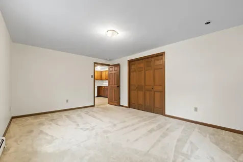 872 Riverside Street Portland ME 04103