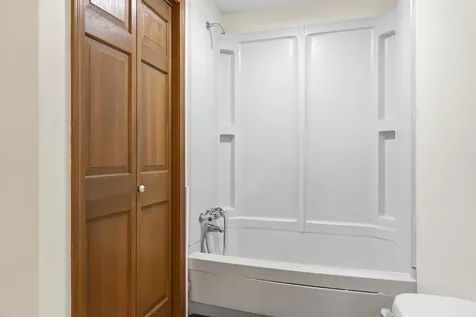 872 Riverside Street Portland ME 04103