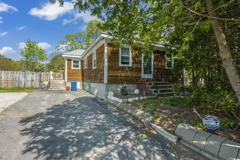 872 Riverside Street Portland ME 04103