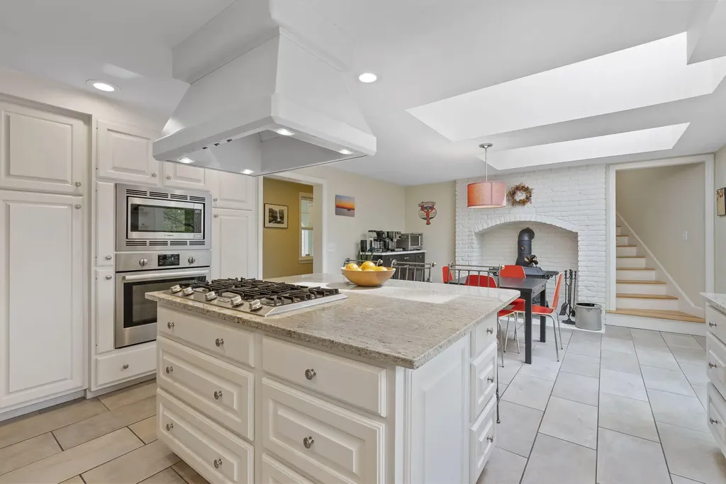 86 Partridge Circle Portland ME 04102