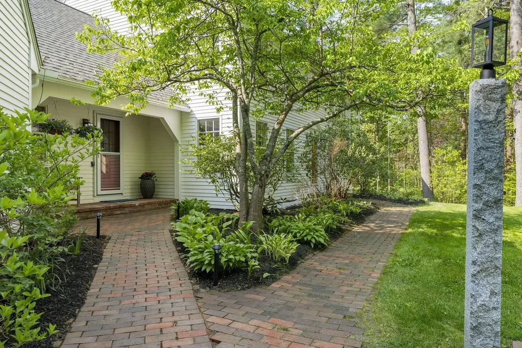 86 Partridge Circle Portland ME 04102