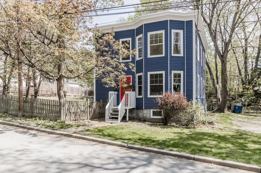 113 Bolton Street Portland ME 04102