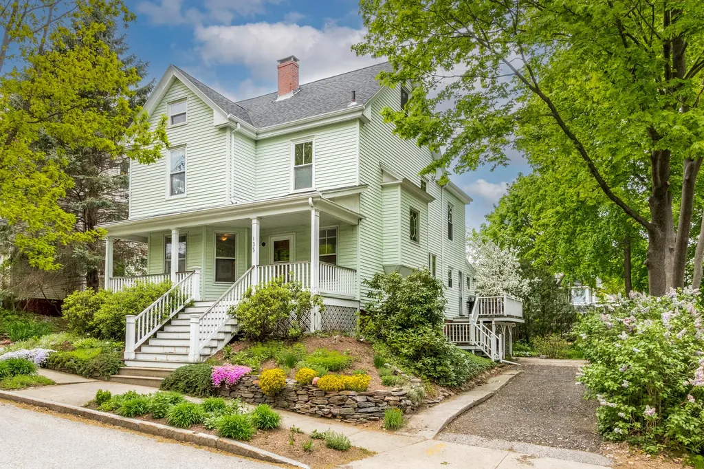 135 Ashmont Street Portland ME 04103