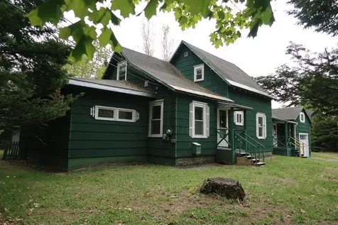 17 Pine Street Dixfield ME 04224