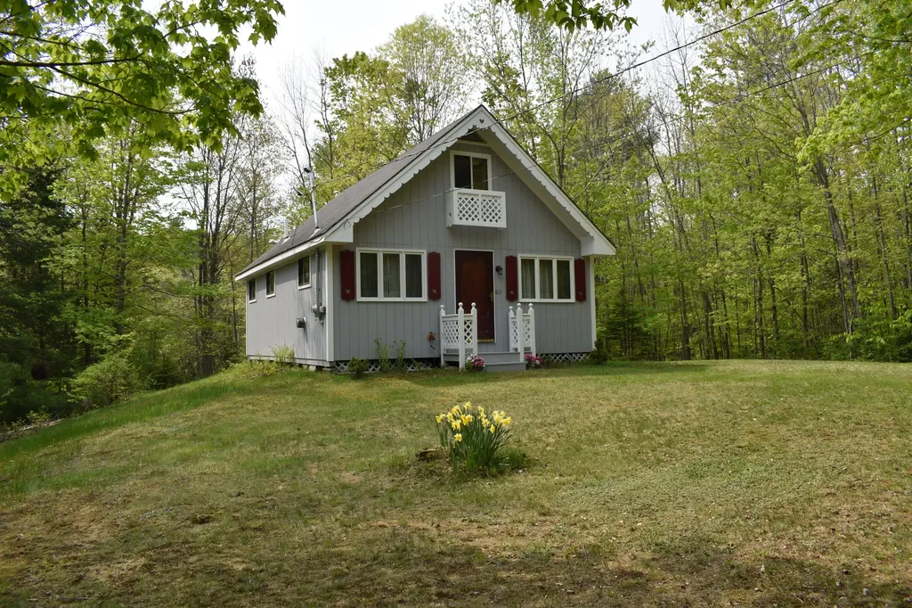 60 Fellows Lane Winthrop ME 04364
