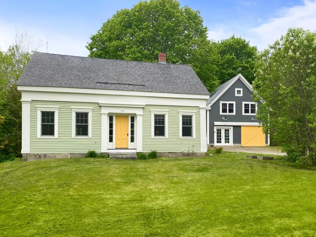 139 High Street Warren ME 04864