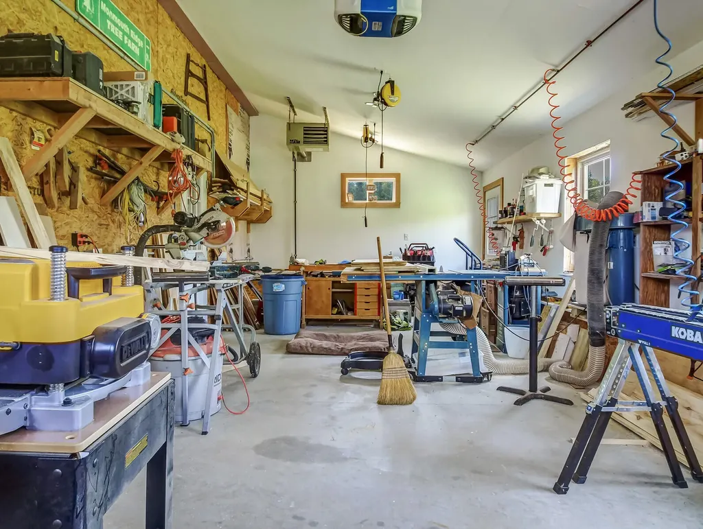300 Ridge Road Monmouth ME 04259