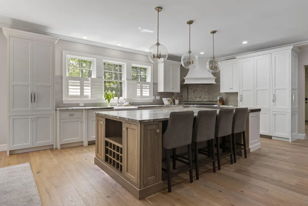 194 Foreside Road Falmouth ME 04105