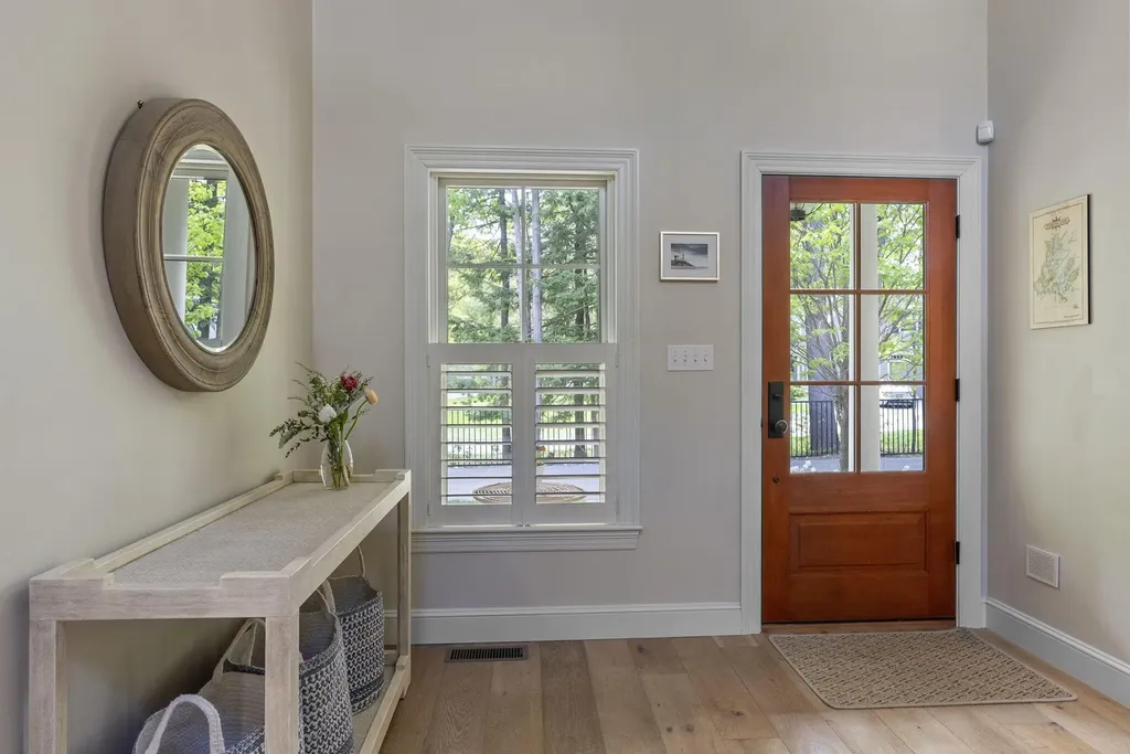 194 Foreside Road Falmouth ME 04105