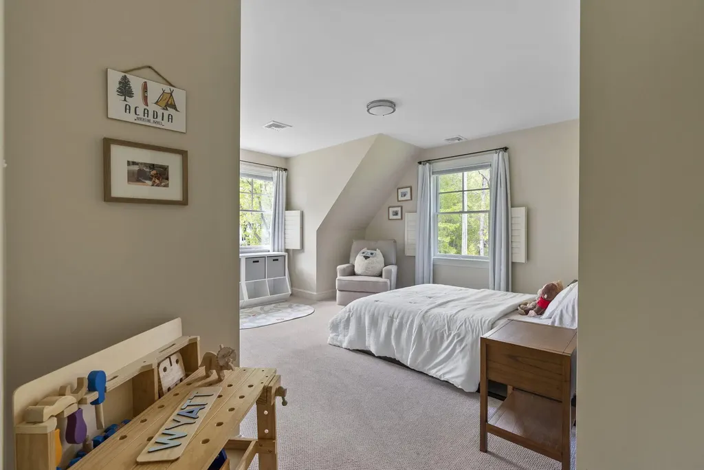 194 Foreside Road Falmouth ME 04105