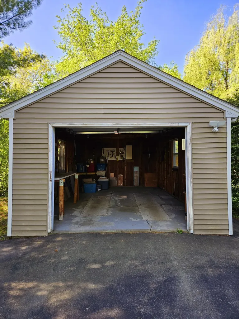 3 Brayley Avenue Fairfield ME 04937