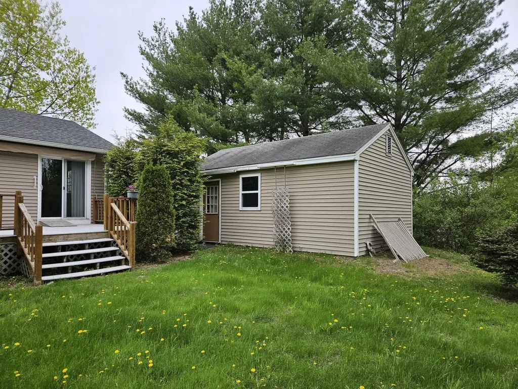 3 Brayley Avenue Fairfield ME 04937