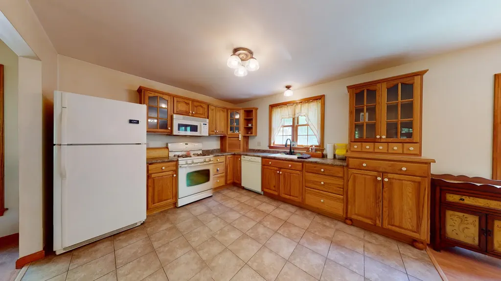191 Dearborn Road Canton ME 04221