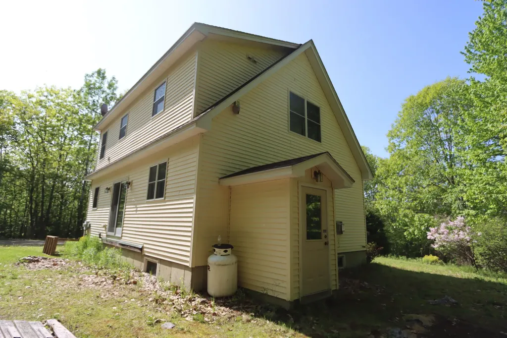 191 Dearborn Road Canton ME 04221