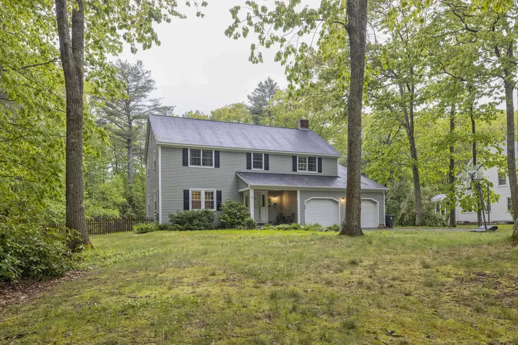 11 Mere Lane Kennebunk ME 04043