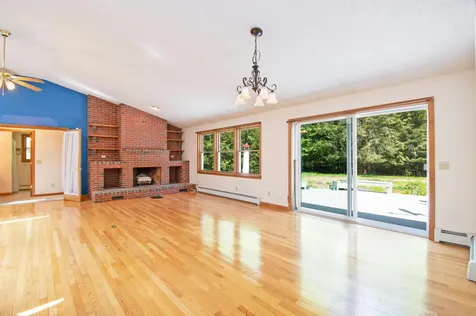 6 Royal Oak Circle Topsham ME 04086