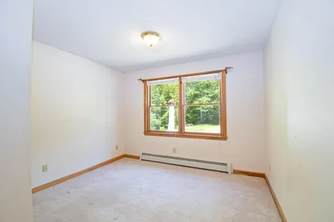 6 Royal Oak Circle Topsham ME 04086