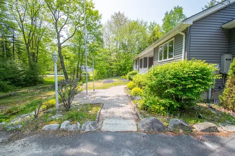 6 Royal Oak Circle Topsham ME 04086