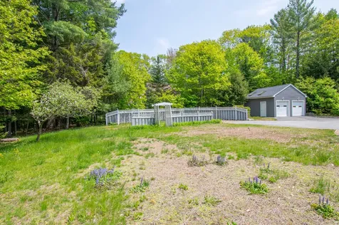 6 Royal Oak Circle Topsham ME 04086