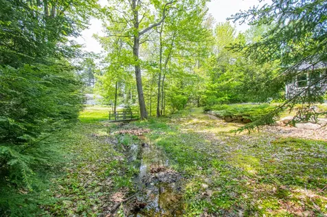 6 Royal Oak Circle Topsham ME 04086
