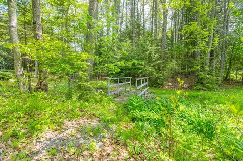6 Royal Oak Circle Topsham ME 04086