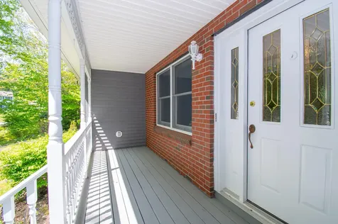 6 Royal Oak Circle Topsham ME 04086