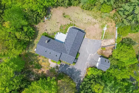 6 Royal Oak Circle Topsham ME 04086