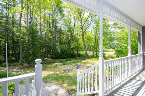 6 Royal Oak Circle Topsham ME 04086