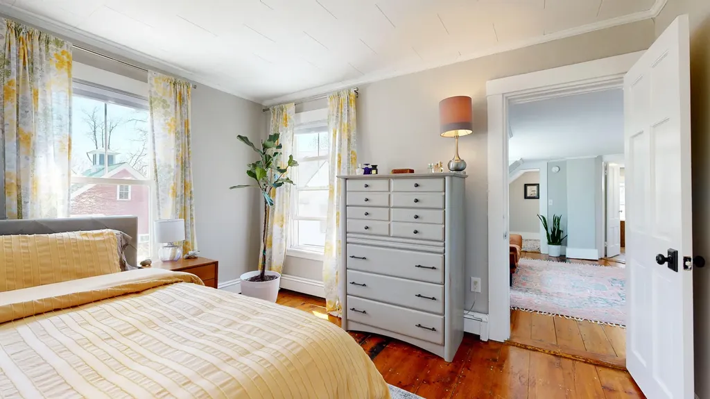 60 Storer Street Kennebunk ME 04043