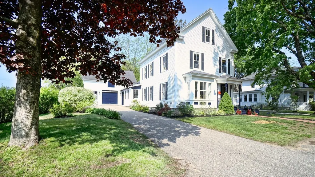 60 Storer Street Kennebunk ME 04043