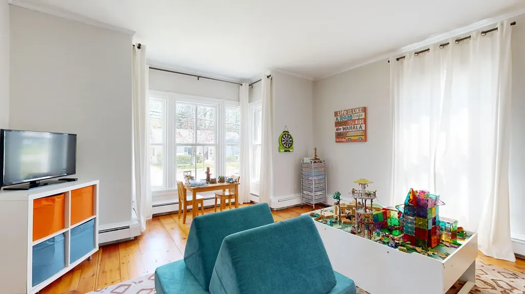 60 Storer Street Kennebunk ME 04043