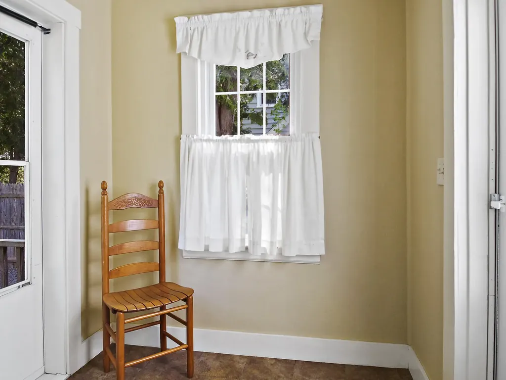 17 Davenport Street Augusta ME 04330