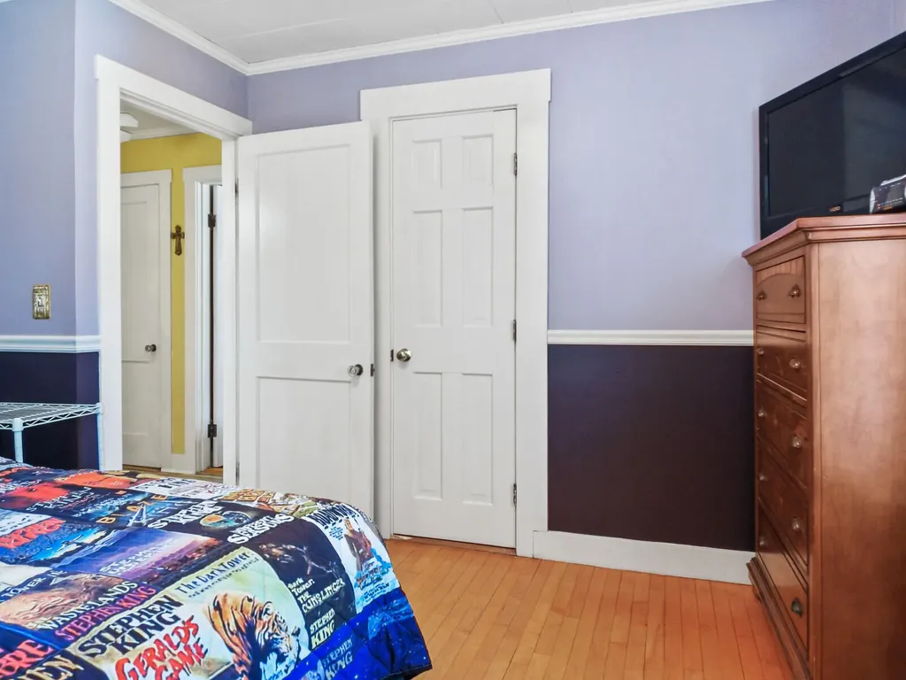 17 Davenport Street Augusta ME 04330