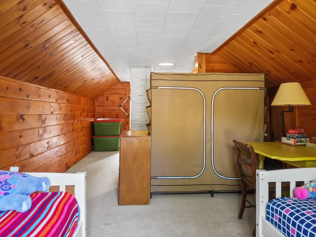 17 Davenport Street Augusta ME 04330