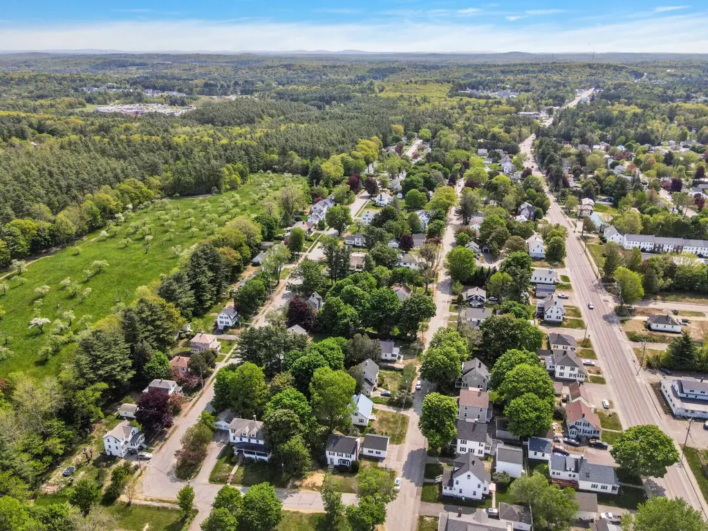 17 Davenport Street Augusta ME 04330