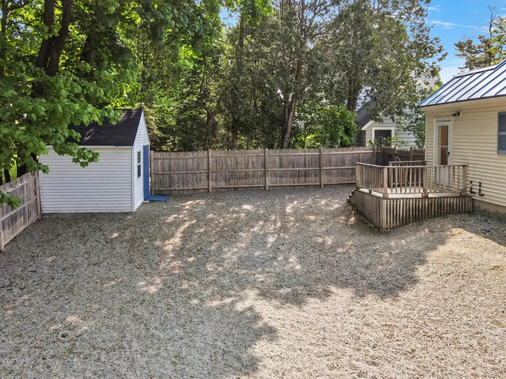17 Davenport Street Augusta ME 04330